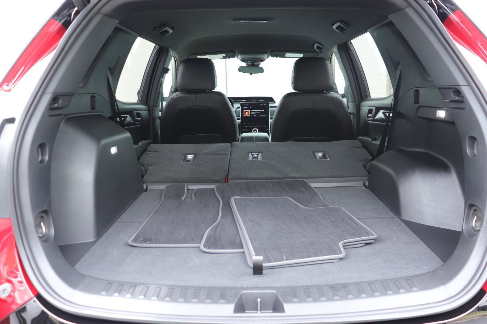 Used 2026 GMC Terrain AT4 image 17
