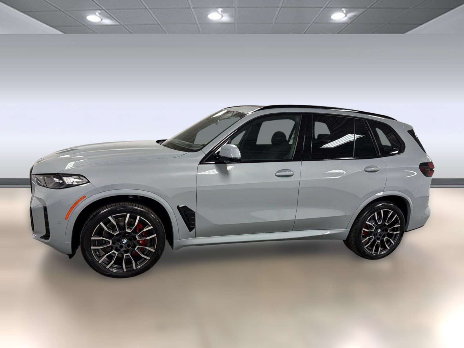 New 2026 BMW X5 sDrive40i w/ M Sport Package RWD image 2