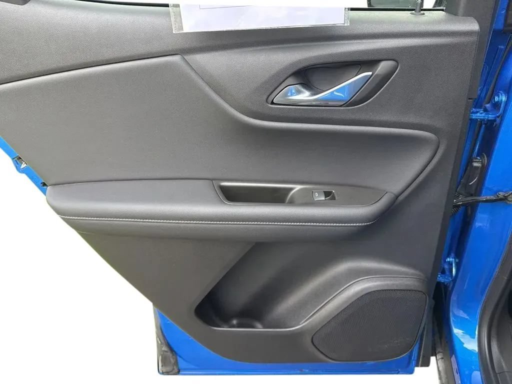 Used 2024 Chevrolet Blazer LT w/ Convenience Package FWD image 27