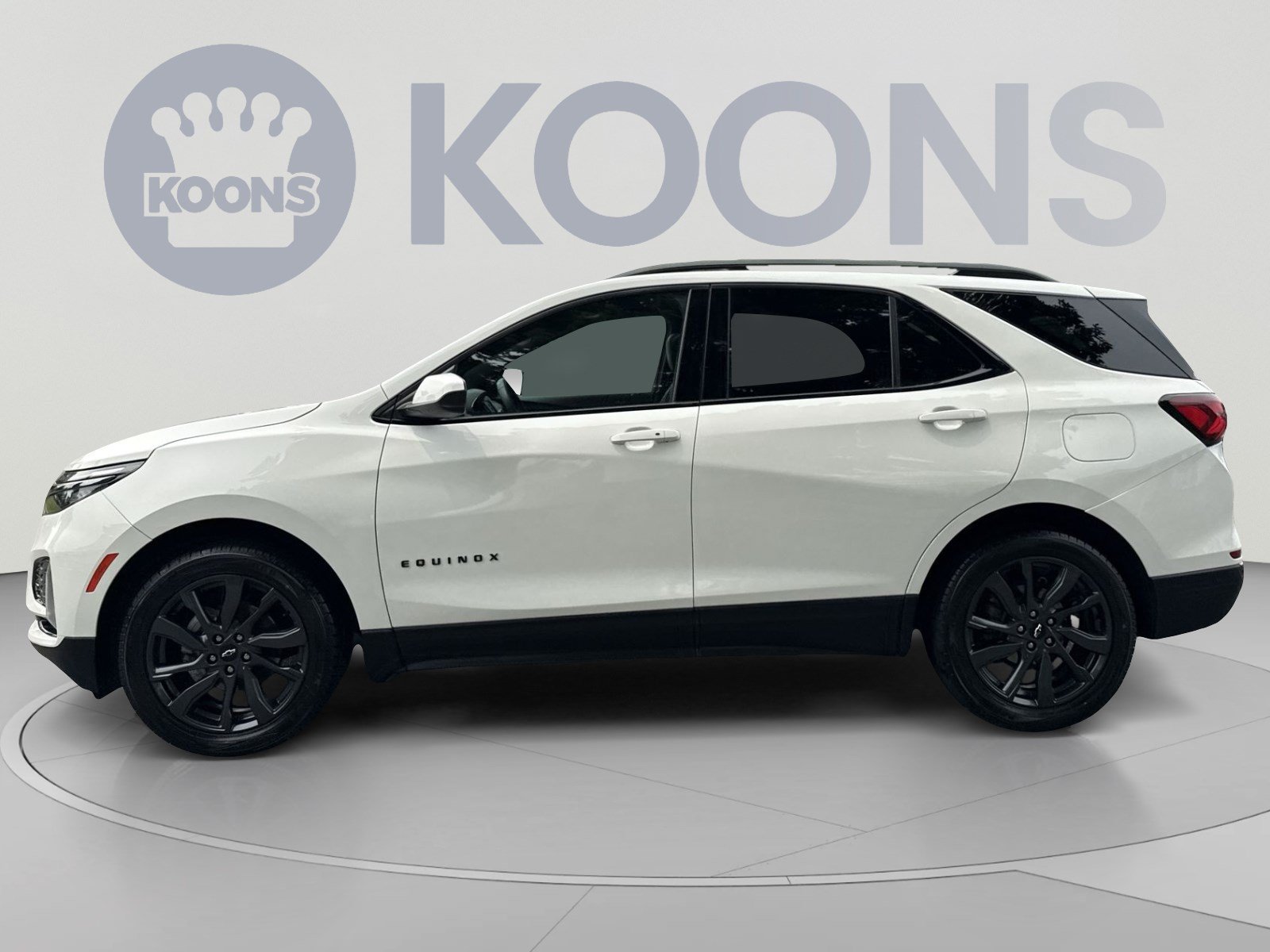 Used 2023 Chevrolet Equinox RS AWD/4WD image 2