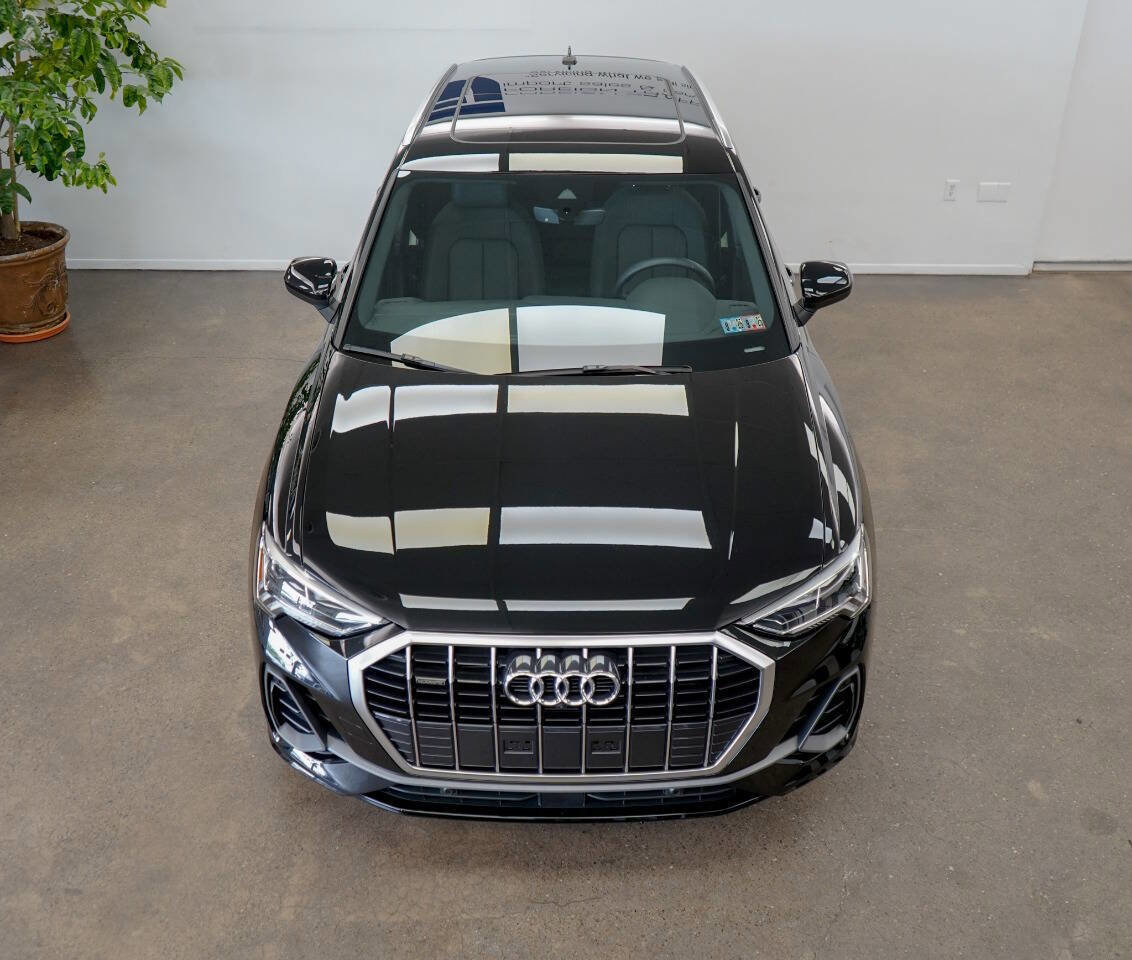 Used 2024 Audi Q3 2.0T Premium Plus w/ Premium Plus Package image 36