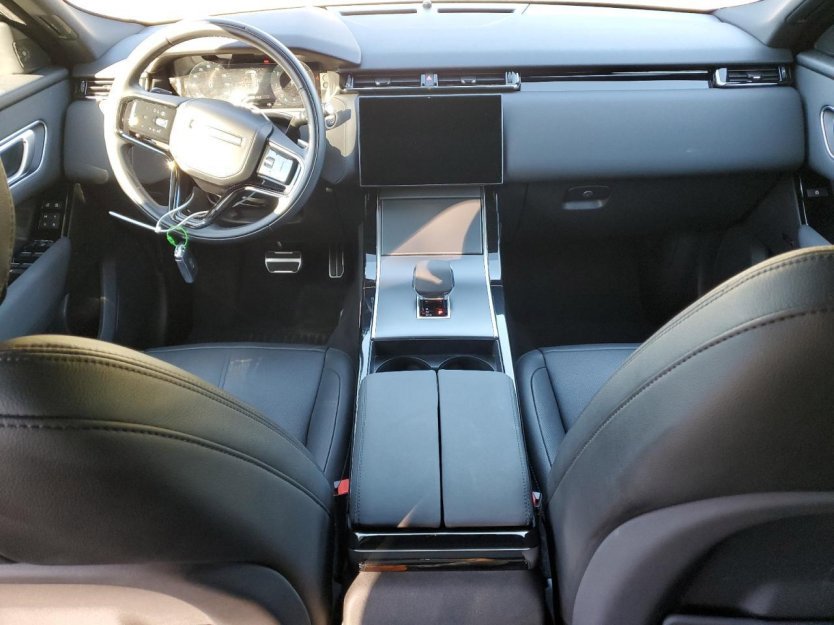 Used 2025 Land Rover Range Rover Velar Dynamic SE image 7