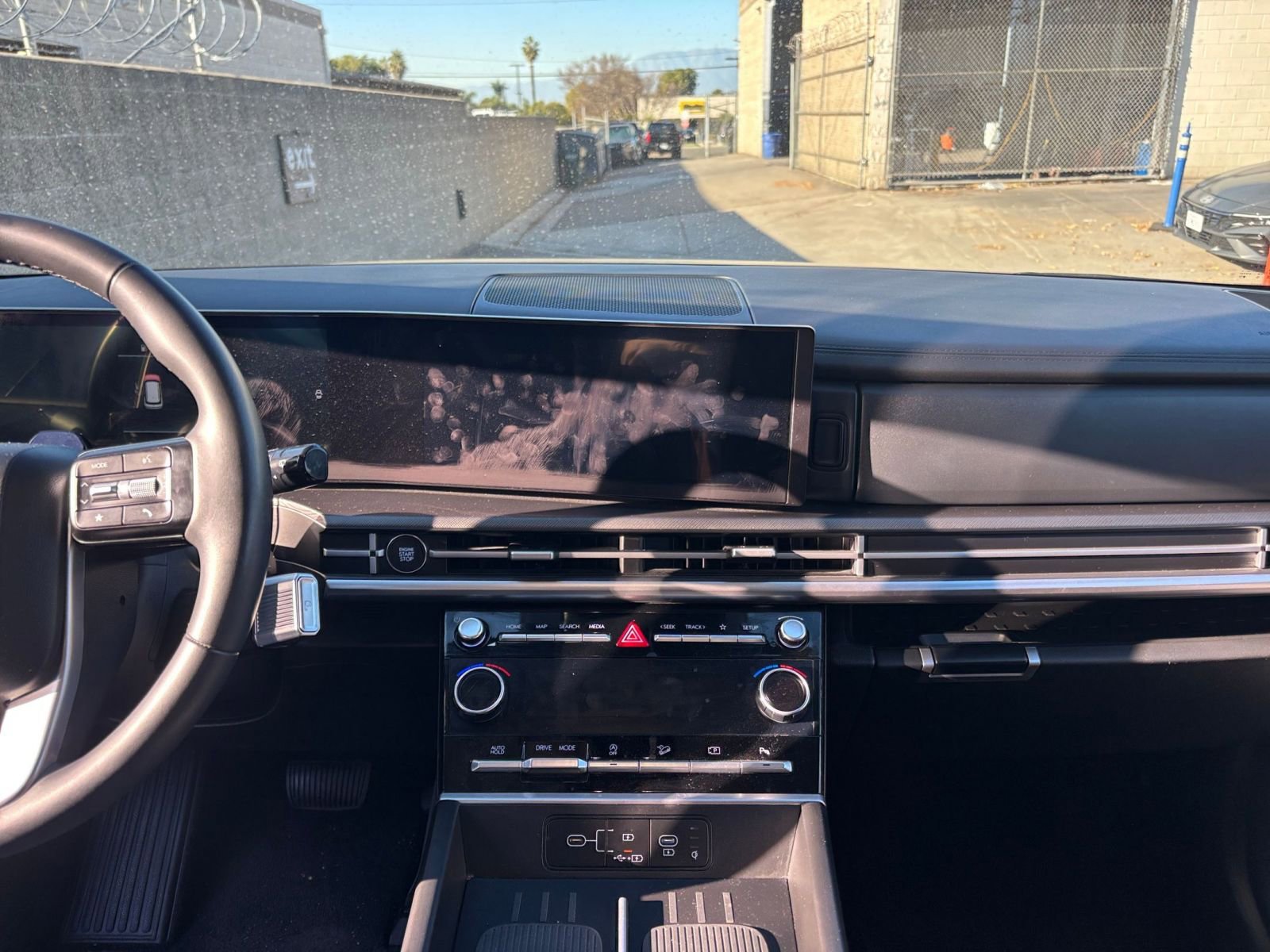 Used 2025 Hyundai Santa Fe SEL image 18