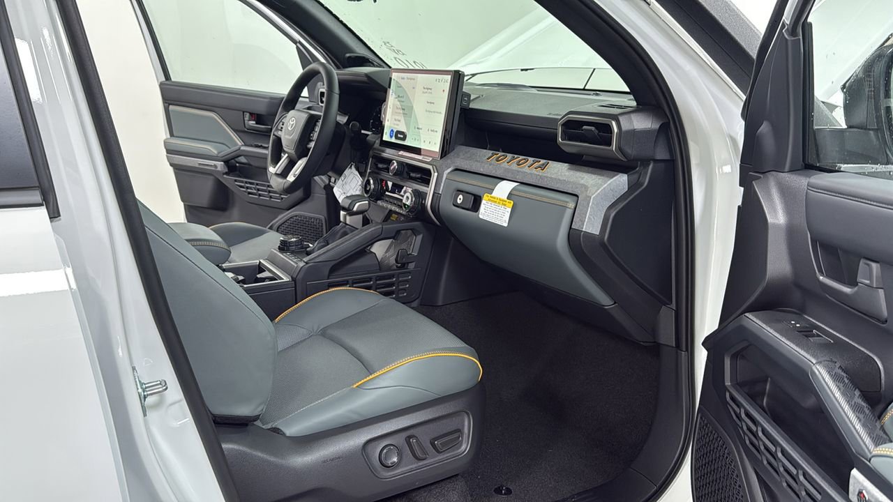 New 2026 Toyota 4Runner Trailhunter image 18