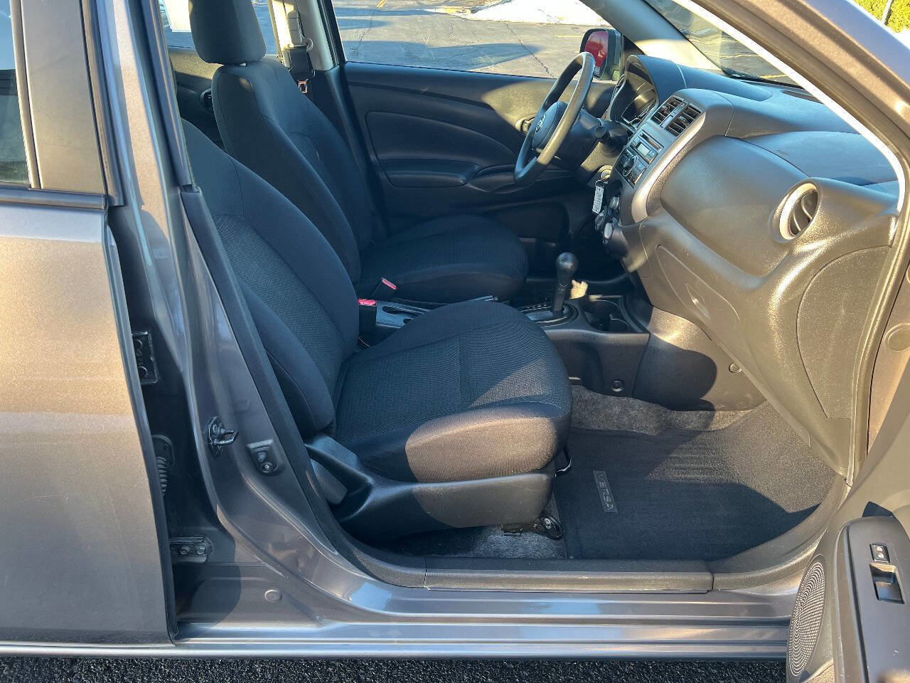 Used 2012 Nissan Versa SV image 23