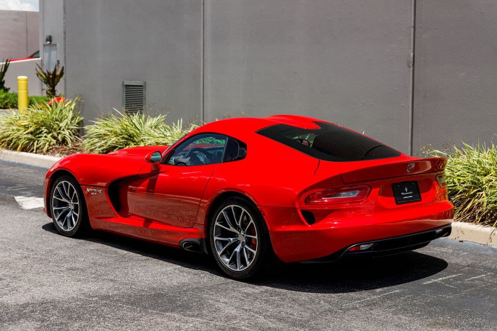Used 2017 Dodge Viper GTC RWD image 3