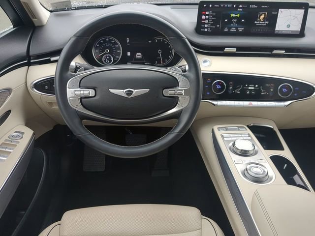 Used 2023 Genesis GV70 2.5T w/ Advanced Package AWD/4WD image 15