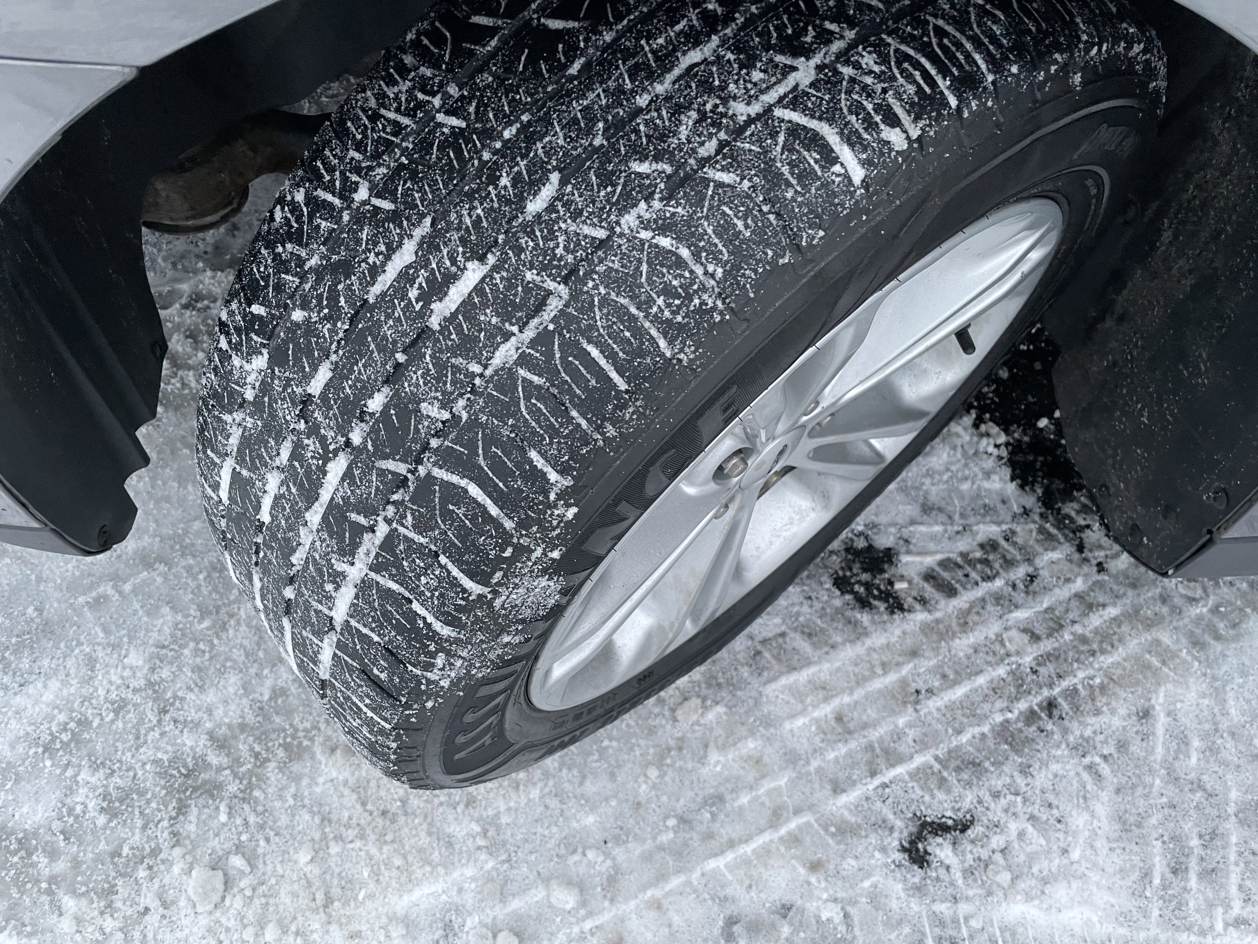 Used 2014 Ford Taurus SEL w/ Equipment Group 201A image 9