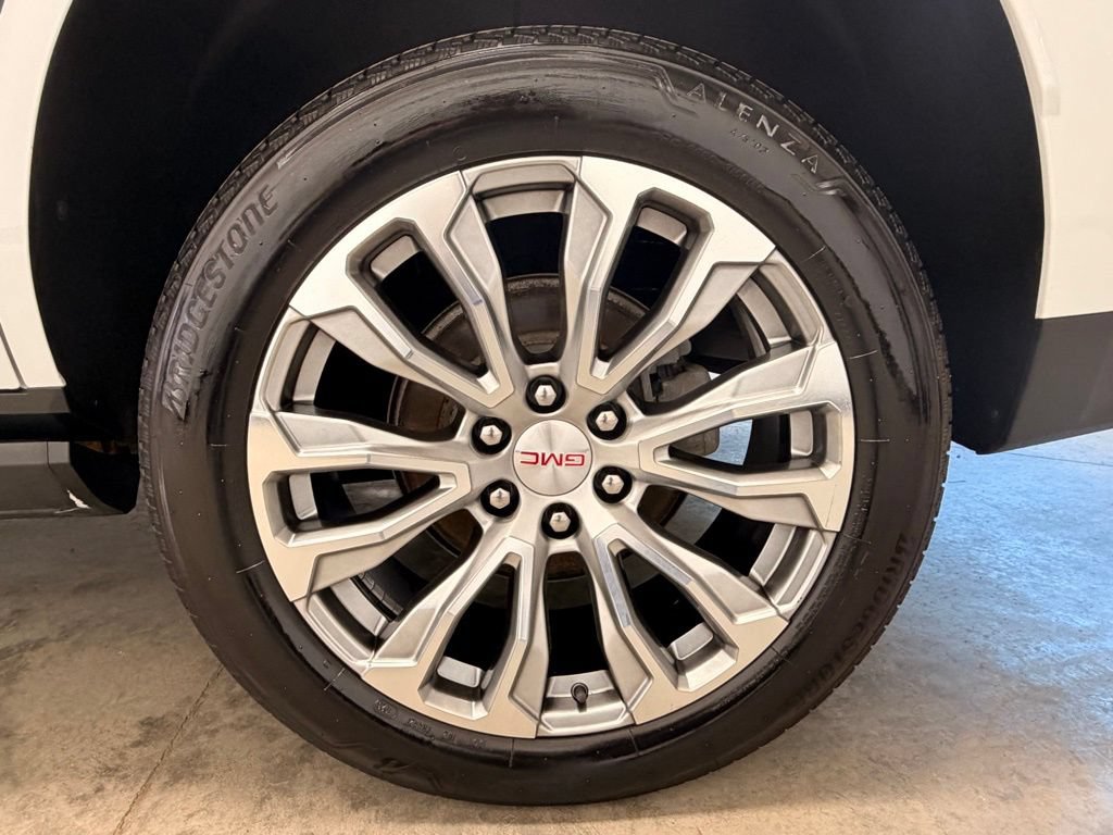 Used 2023 GMC Yukon Denali AWD/4WD image 13