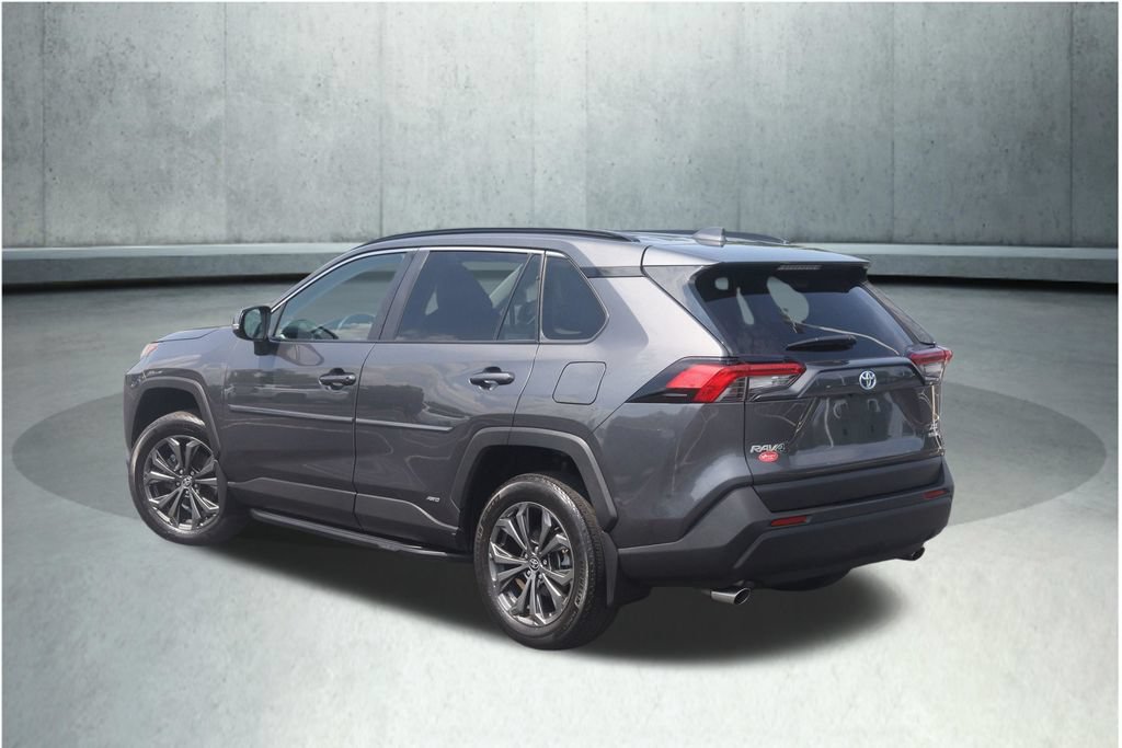 Used 2024 Toyota RAV4 XLE Premium w/ Weather Package AWD/4WD image 19