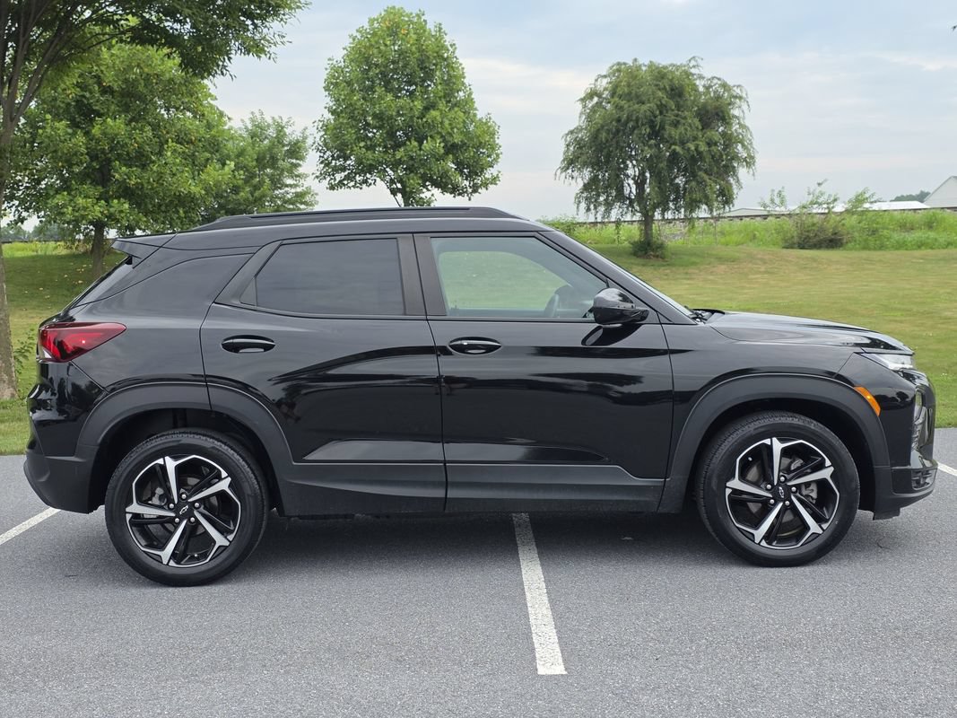 Used 2022 Chevrolet TrailBlazer RS FWD image 9
