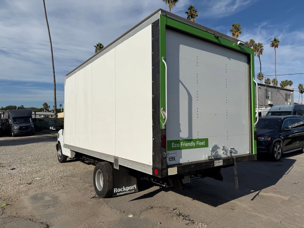 Used 2023 Chevrolet Express 4500 Extended w/ Power Convenience Package image 6