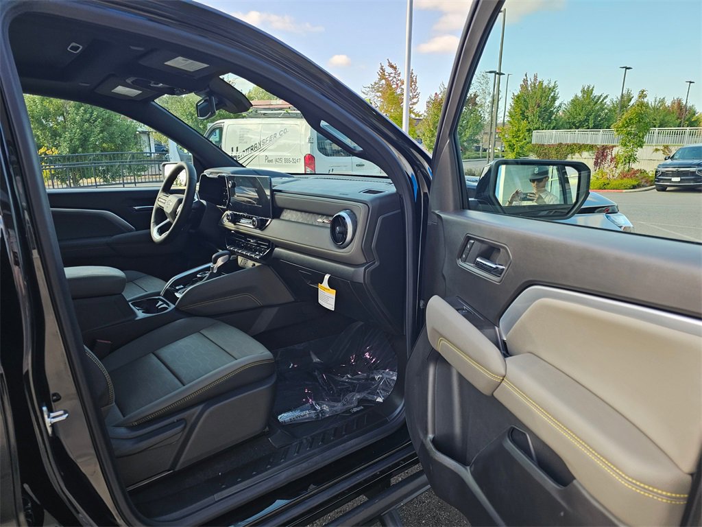 New 2026 Chevrolet Colorado ZR2 w/ ZR2 Bison Edition image 12
