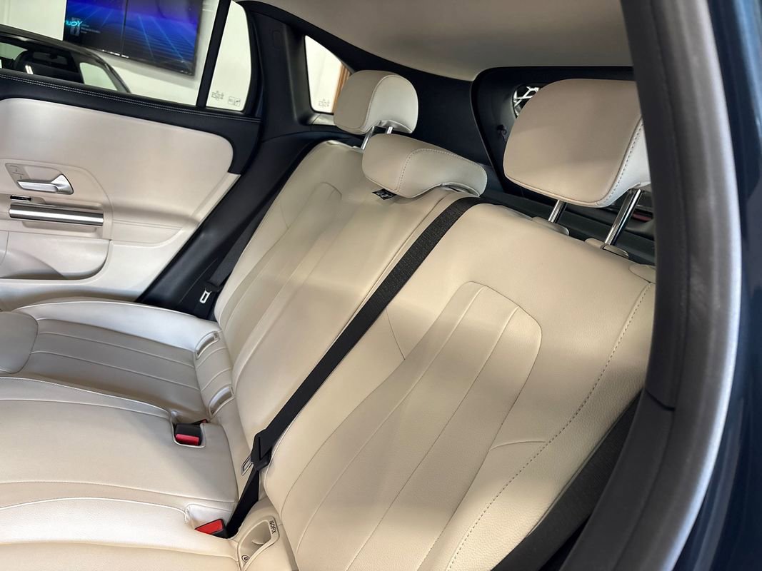 Used 2023 Mercedes-Benz GLA 250 4MATIC image 42