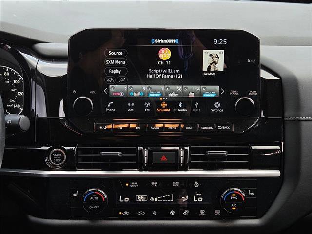 Used 2024 Nissan Pathfinder SL FWD image 12