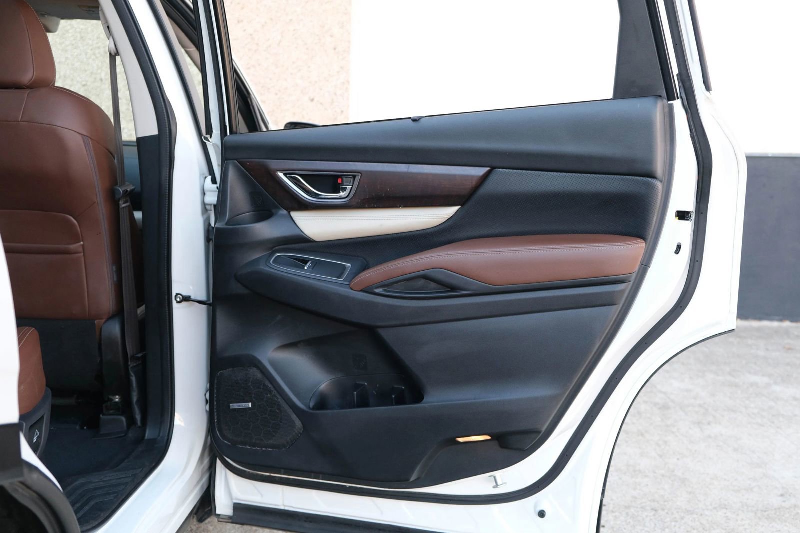 Used 2022 Subaru Ascent Touring image 29