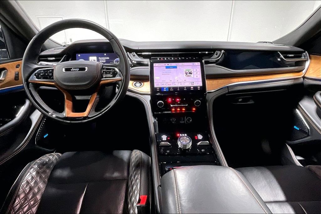 Used 2022 Jeep Grand Cherokee L Summit image 18