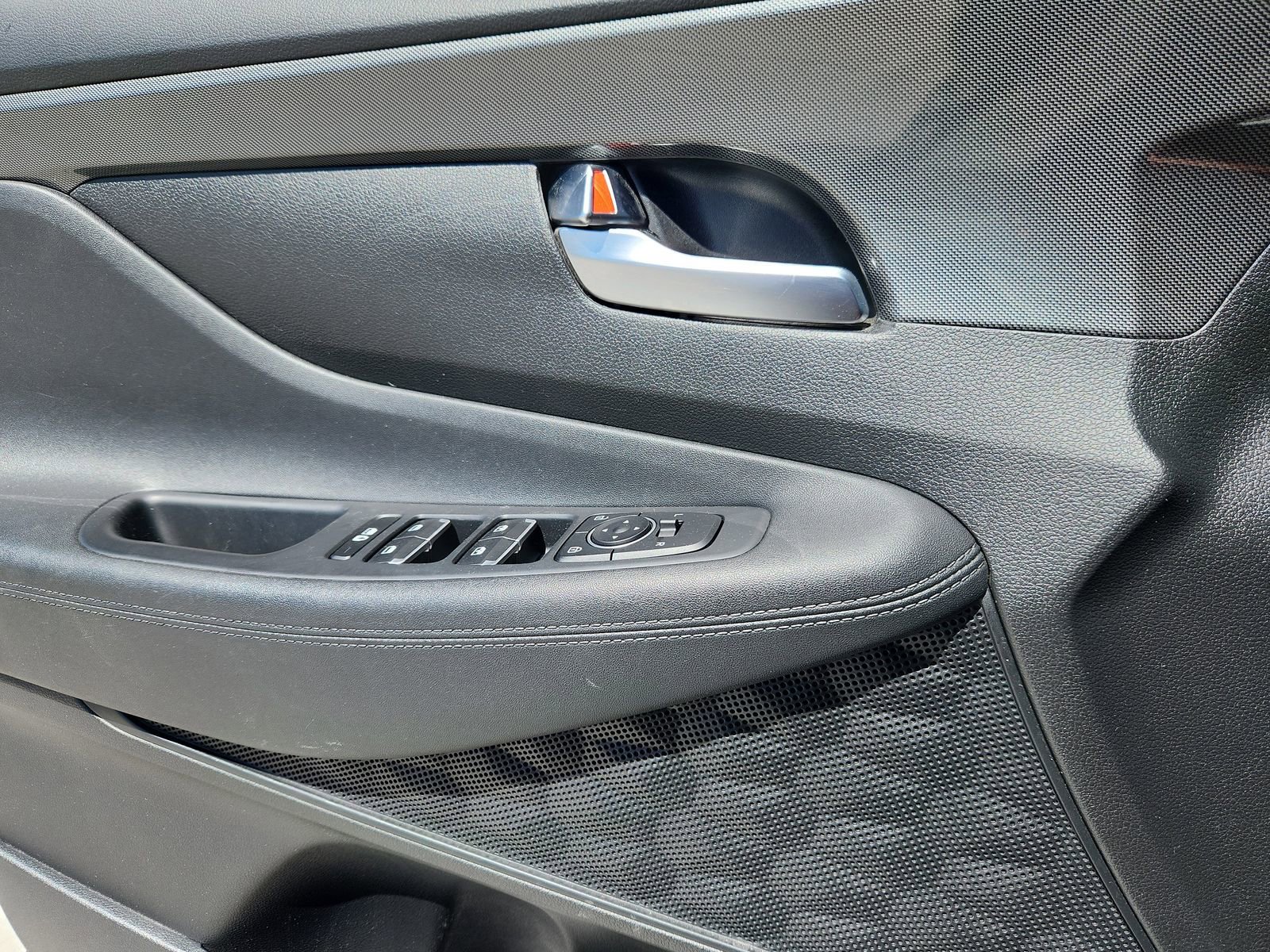 Used 2022 Hyundai Santa Fe SEL Convenience AWD/4WD image 9