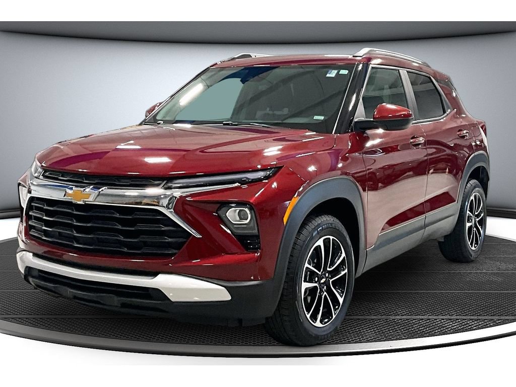 Used 2025 Chevrolet TrailBlazer LT AWD/4WD image 14