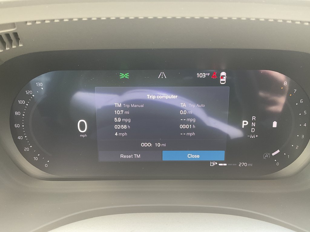 New 2027 Volvo XC60 B5 Ultra AWD/4WD image 30