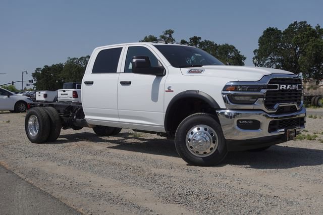New 2025 RAM 3500 4x4 Crew Cab DRW image 5