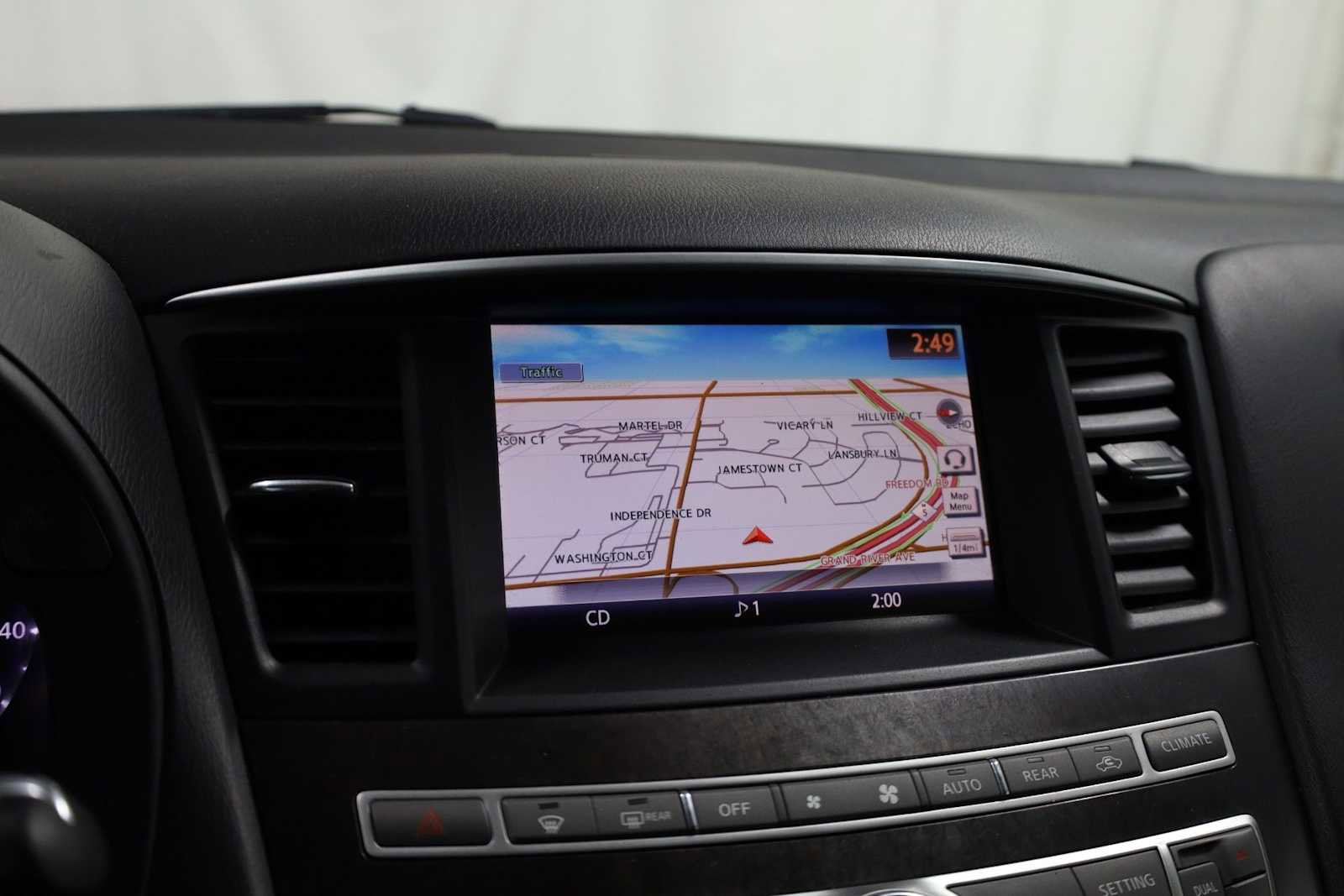 Used 2013 INFINITI JX35 AWD w/ Premium Pkg image 30