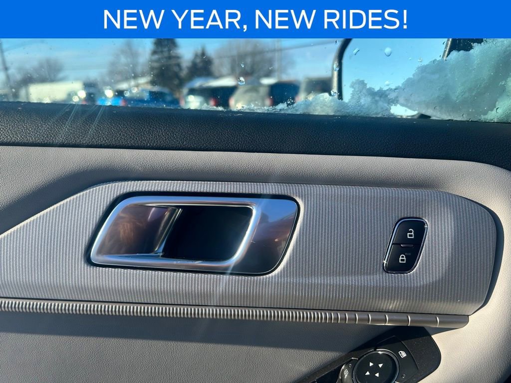 New 2026 Ford Explorer Active w/ Active Comfort Package image 12