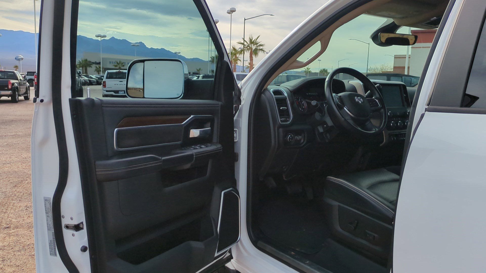 Used 2022 RAM 2500 Laramie w/ Cold Weather Group image 11