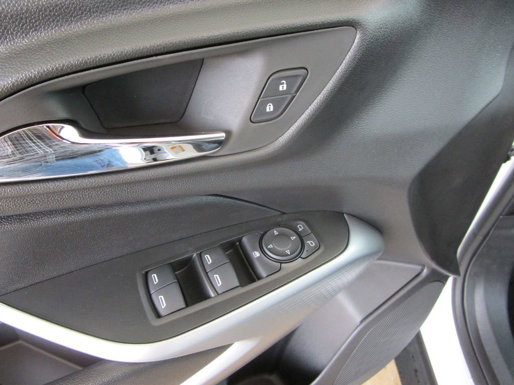 New 2026 Chevrolet Trax LS image 19