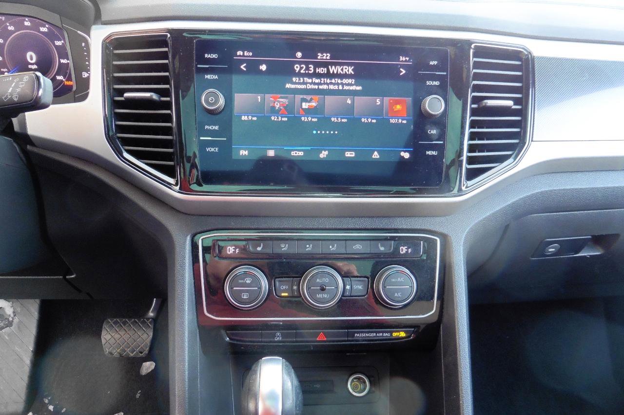 Used 2022 Volkswagen Atlas Cross Sport SE image 9