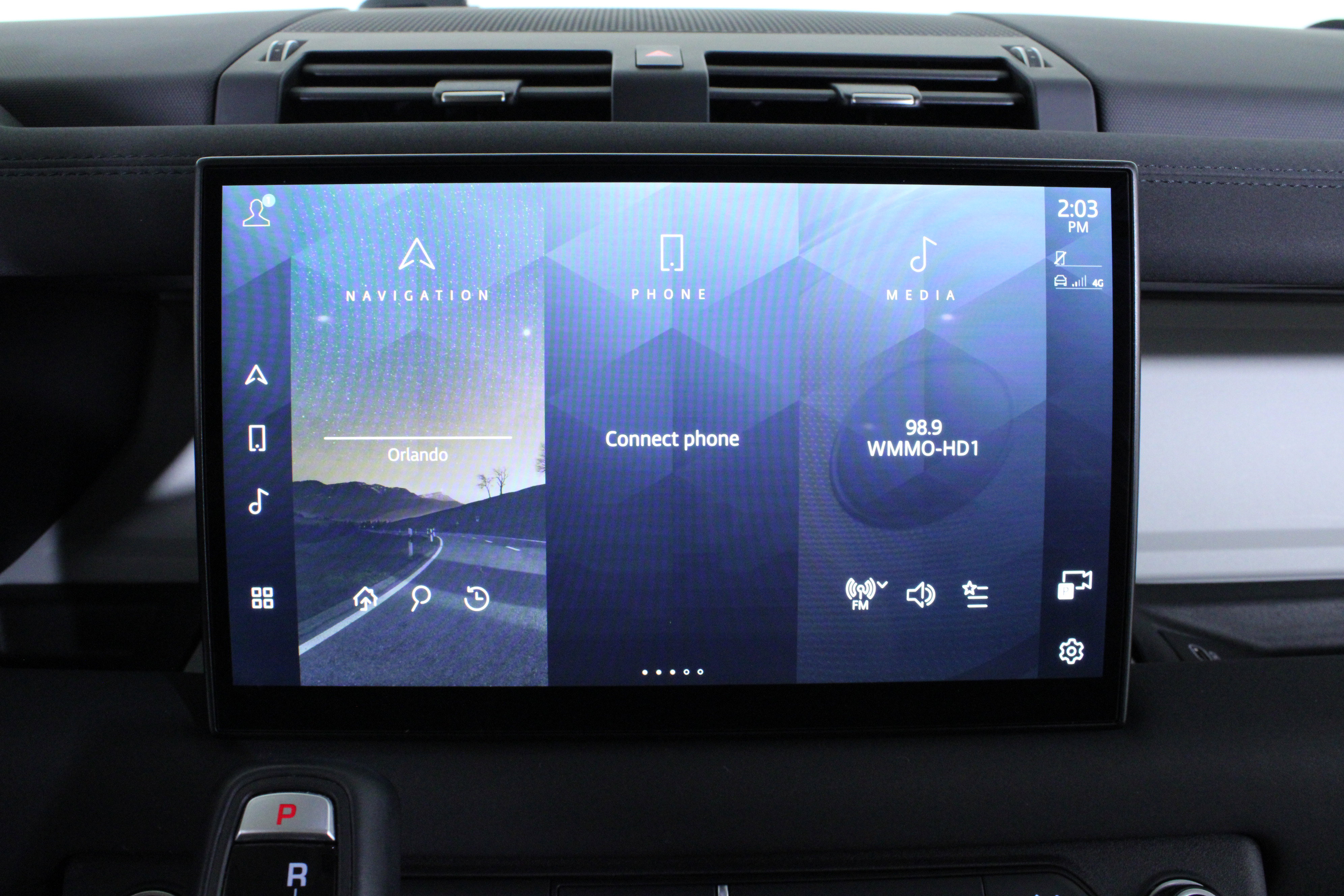 Used 2023 Land Rover Defender 130 S image 25