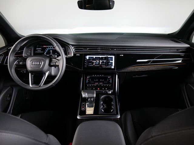 Used 2026 Audi Q7 3.0T Premium Plus AWD/4WD image 9