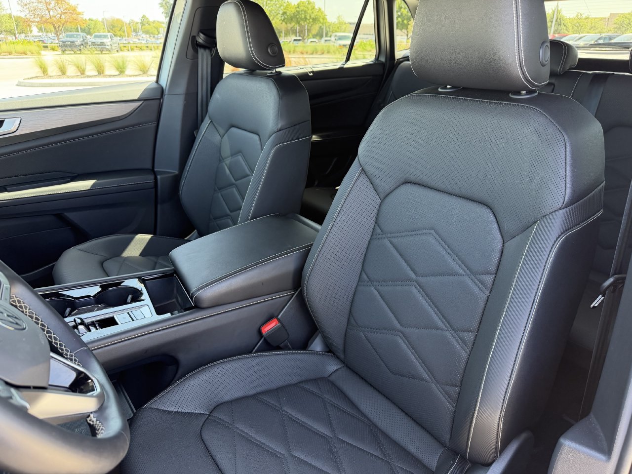 Used 2026 Volkswagen Atlas Cross Sport SE AWD/4WD image 23