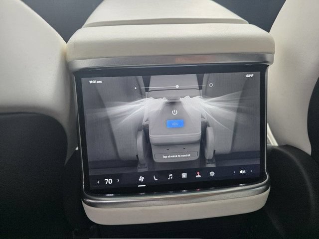 Used 2023 Tesla Model X AWD/4WD image 10