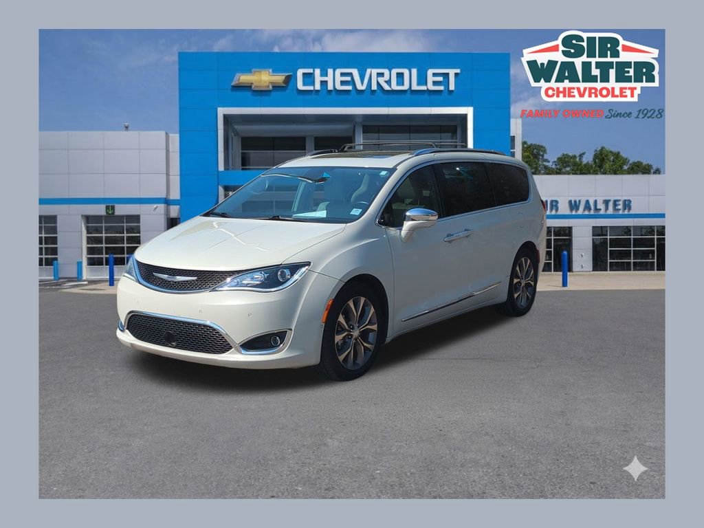 Used 2019 Chrysler Pacifica Limited w/ Tire & Wheel Group