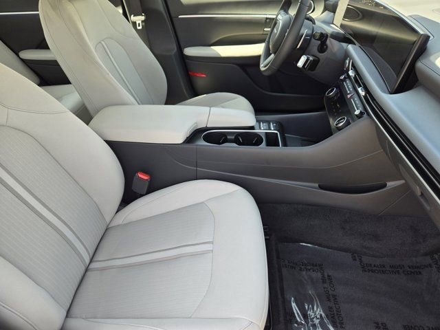 Certified 2025 Hyundai Sonata SEL image 13