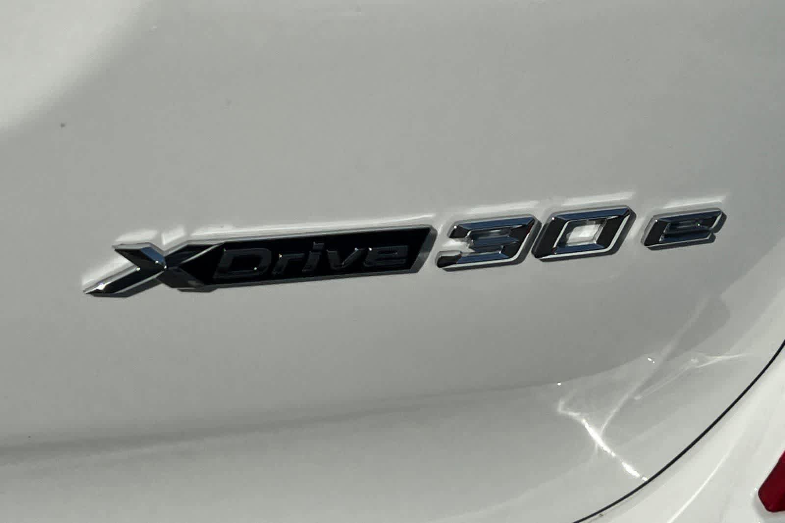 Used 2021 BMW X3 xDrive30e w/ Convenience Package image 17