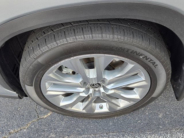 Used 2022 Toyota Highlander Limited AWD/4WD image 8