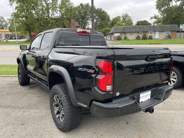 Used 2025 Chevrolet Colorado ZR2 AWD/4WD image 7