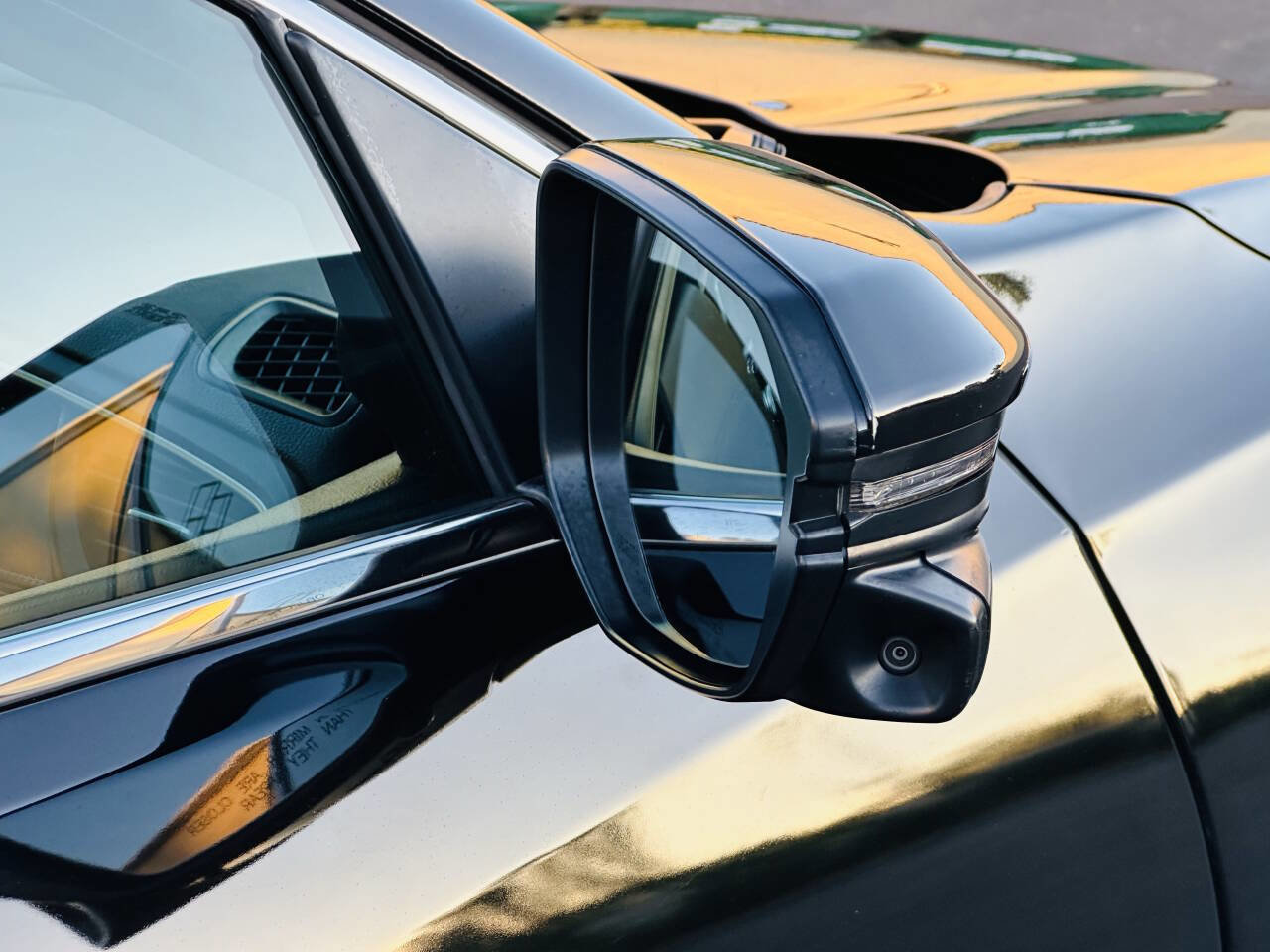 Used 2020 Honda Insight Touring image 11