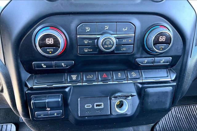 Used 2022 Chevrolet Silverado 2500 LT w/ Convenience Package image 17