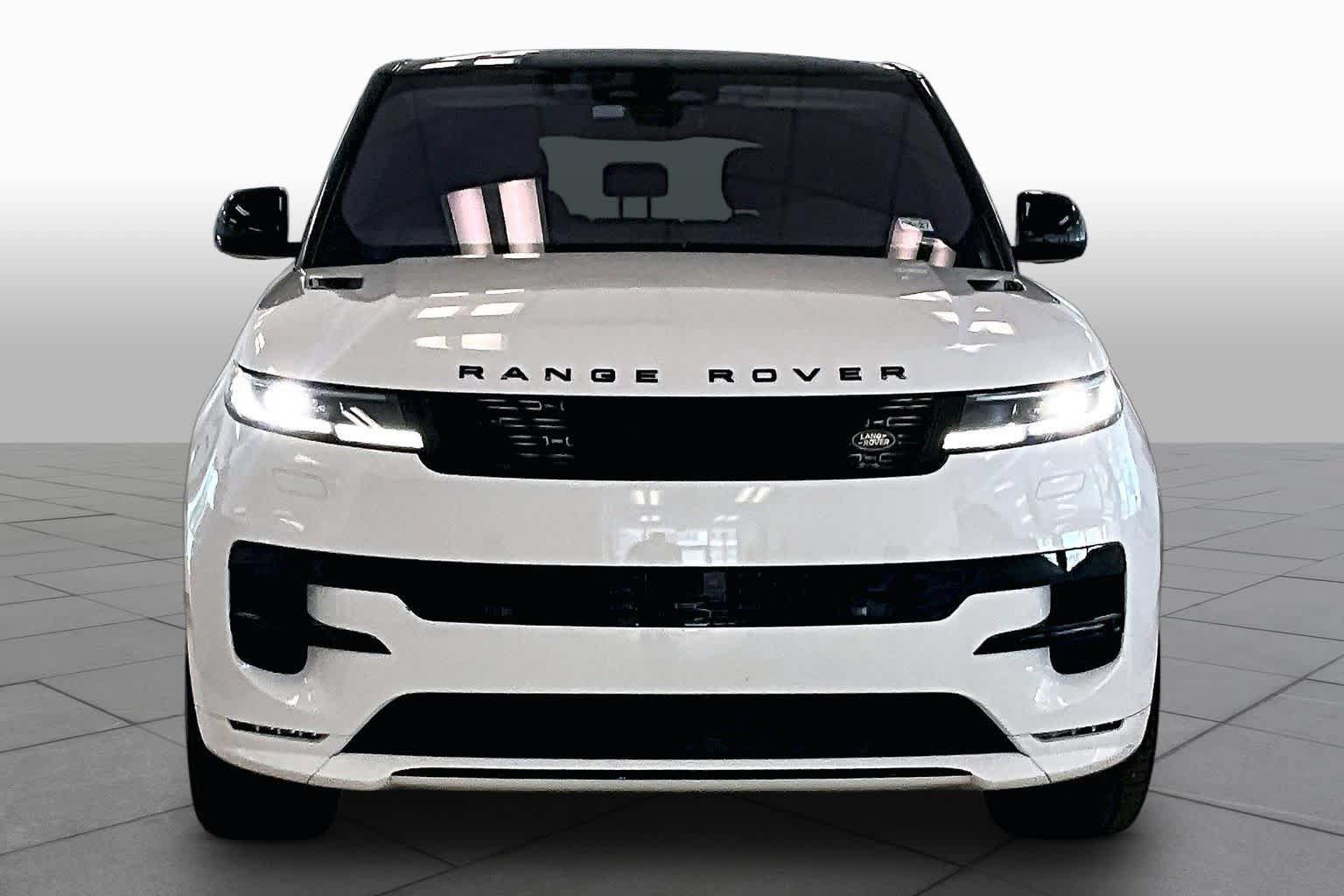 Used 2023 Land Rover Range Rover Sport SE Dynamic AWD/4WD image 3