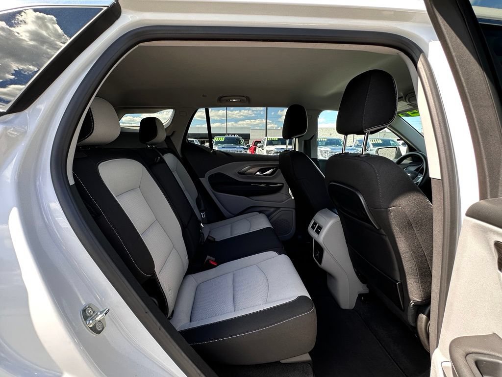 Used 2023 GMC Terrain SLE AWD/4WD image 17
