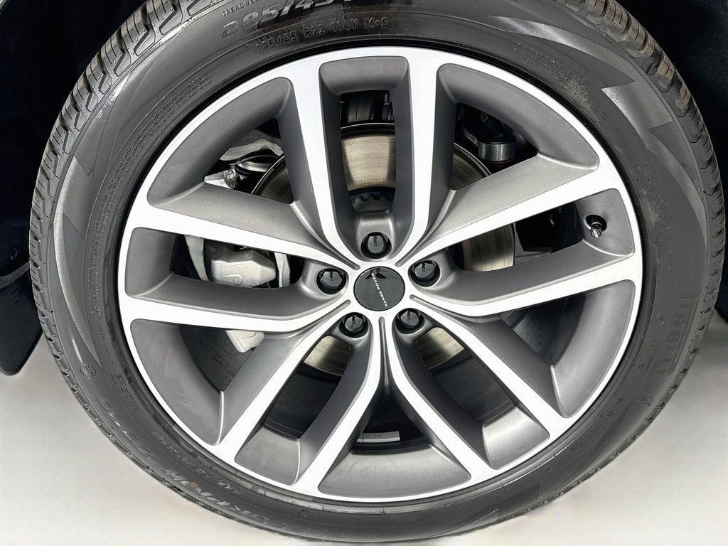New 2026 Land Rover Range Rover Long Wheelbase SE AWD/4WD image 32