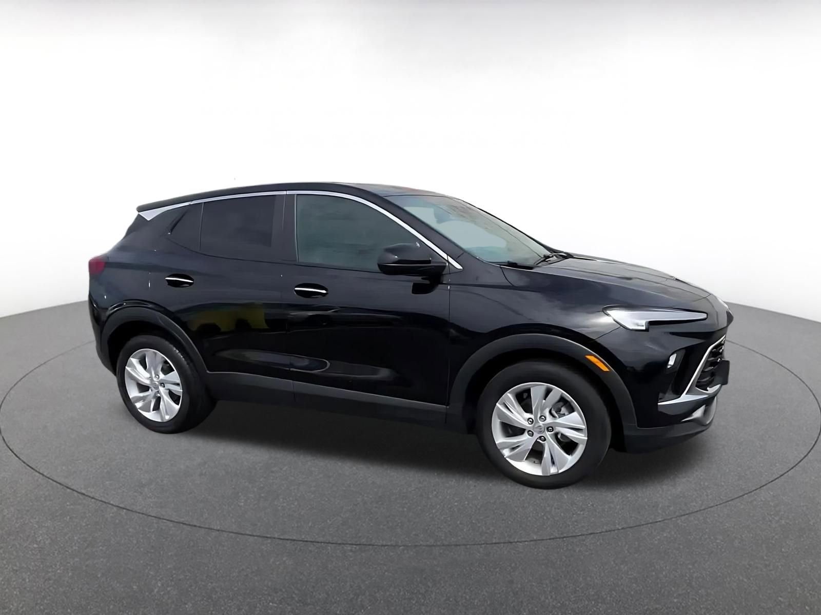 Used 2025 Buick Encore GX Preferred FWD image 2