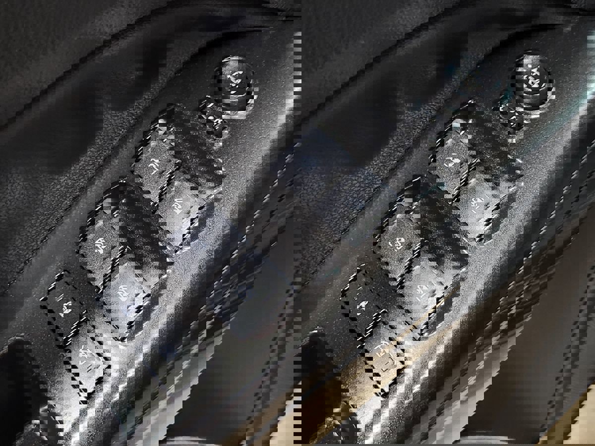 Used 2022 GMC Canyon AT4 image 43