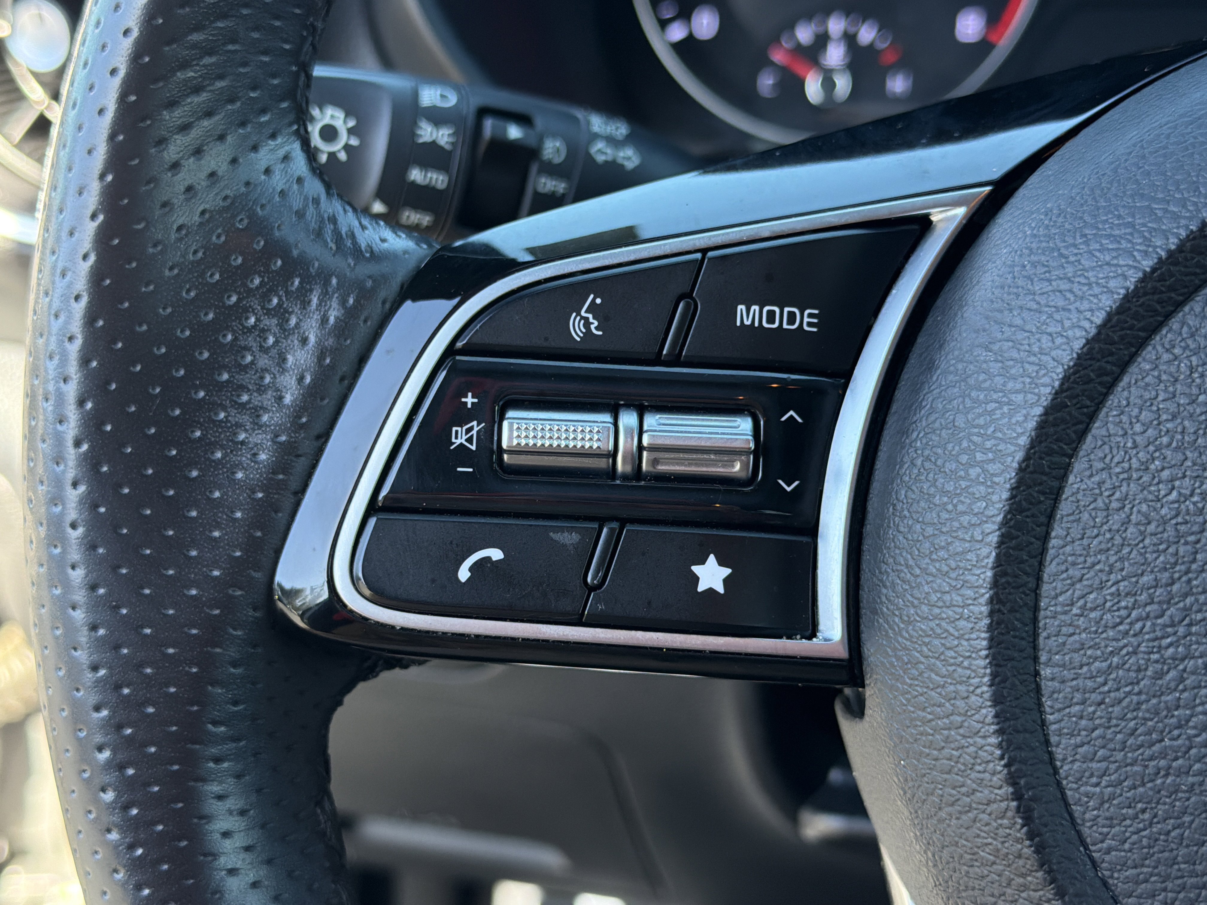 Used 2024 Kia Forte GT-Line image 23