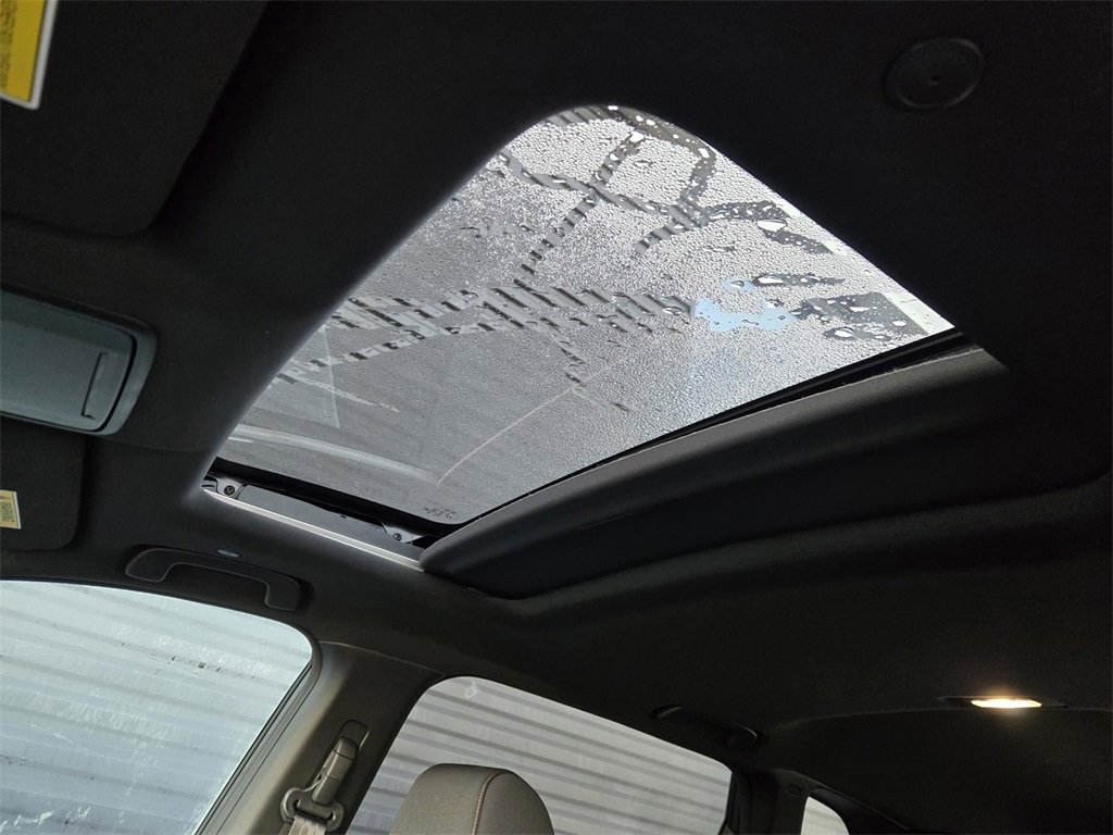 Used 2025 Honda CR-V Sport image 21