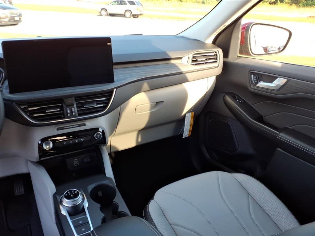 New 2026 Ford Escape SE image 9