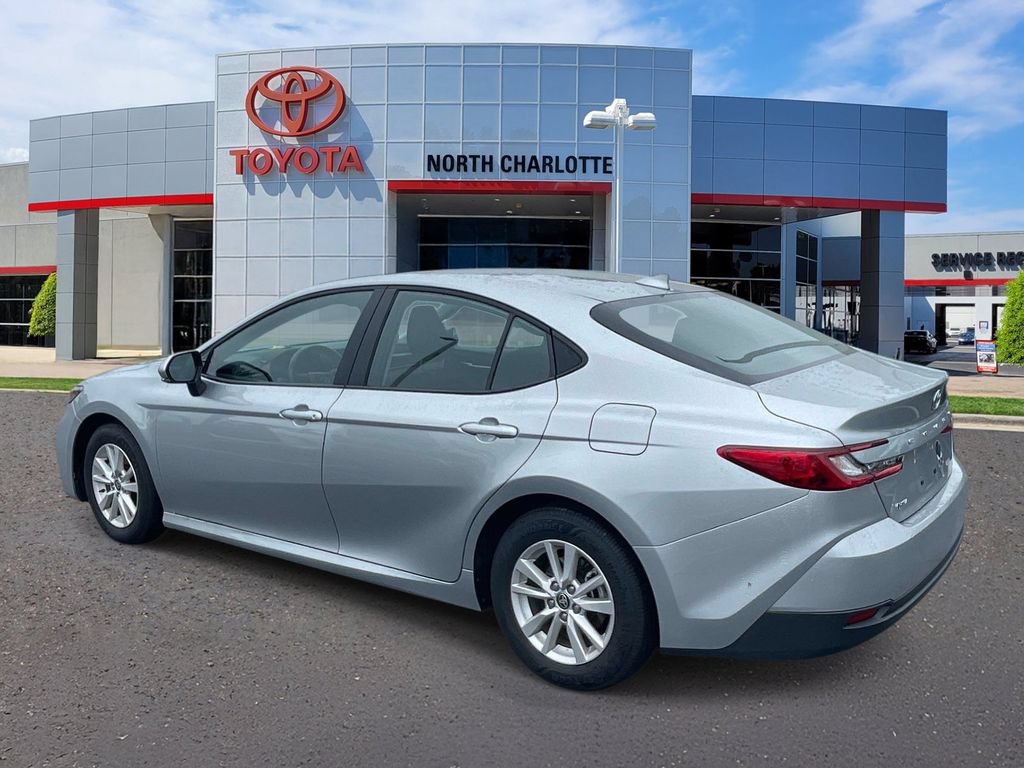 Used 2026 Toyota Camry LE FWD image 5